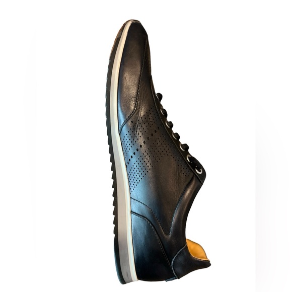 Men's MAGNANNI PUEBLO Black Leather Sneakers Shoes M (slightly used)